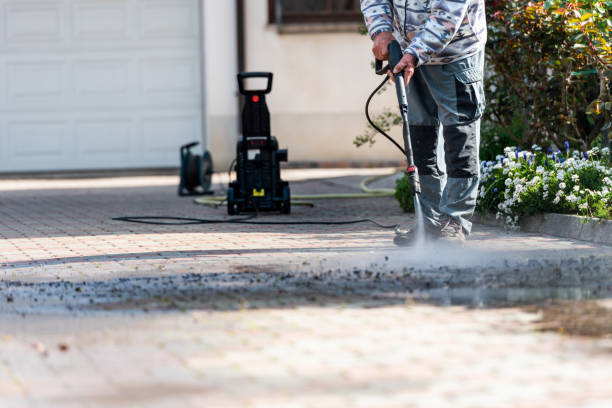 Why Choose Our Certified Pressure Washing Experts for Your Project Needs in Bellaire, OH?